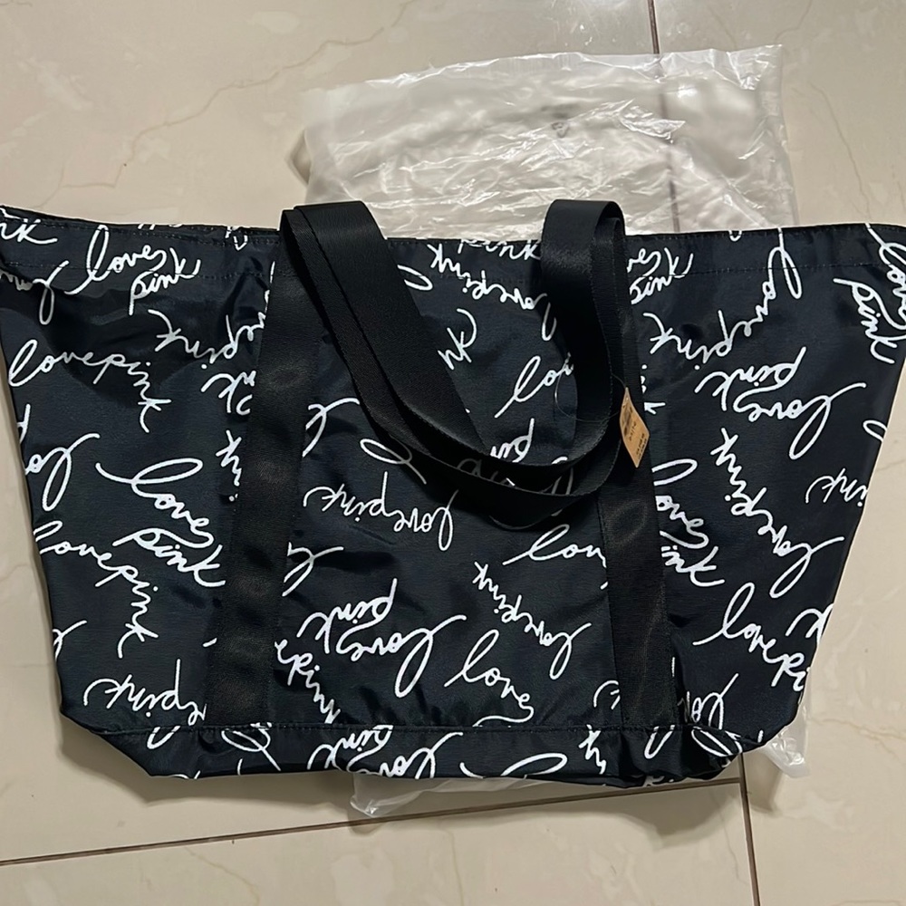 NWT Victoria’s Secret PINK zipper tote